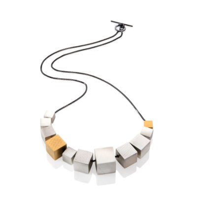Continuous cube necklace